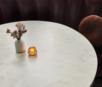 Prosecco Quartzite table