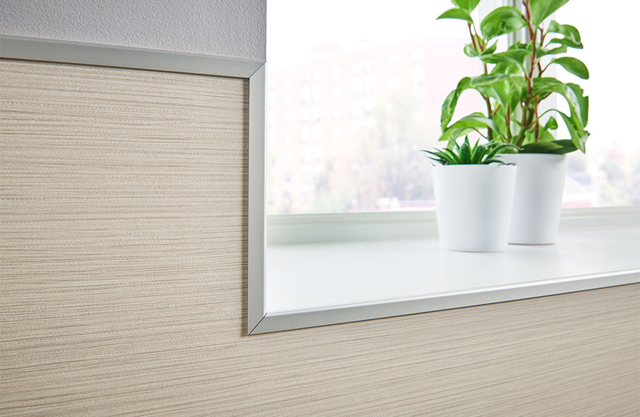 window seal featuring hardstop panels