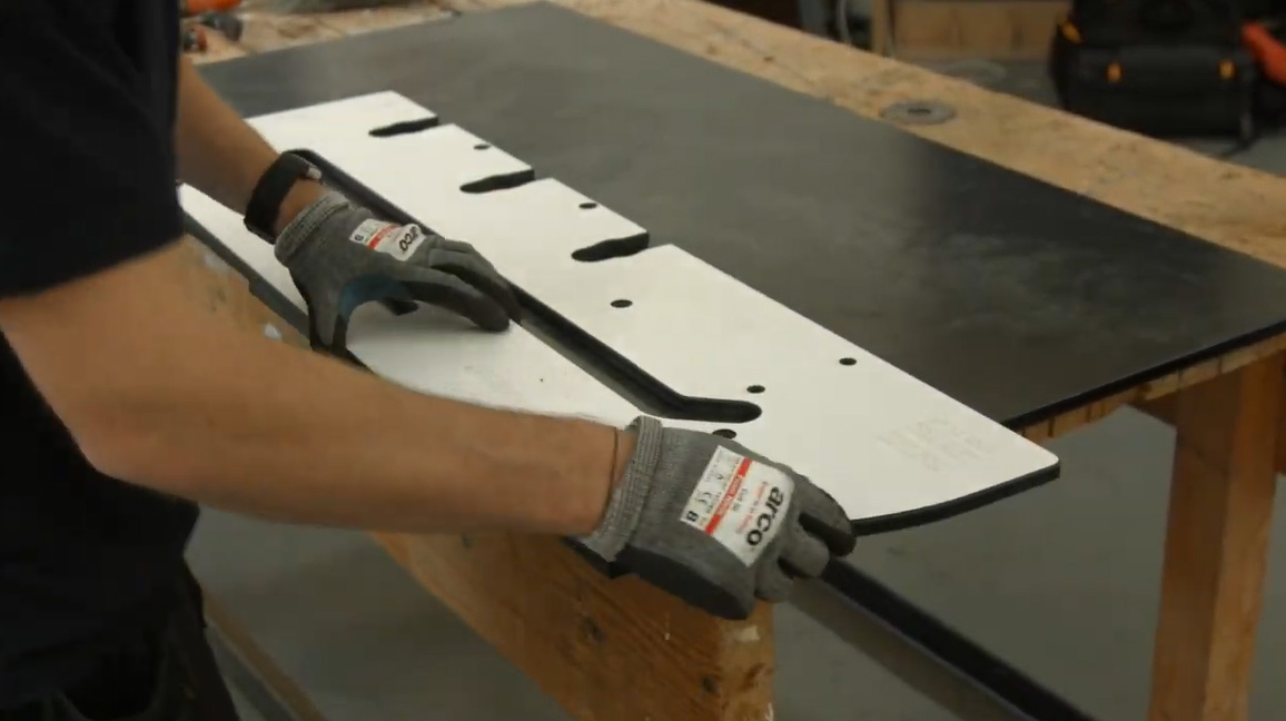 Cutting a radius on an Aria Product